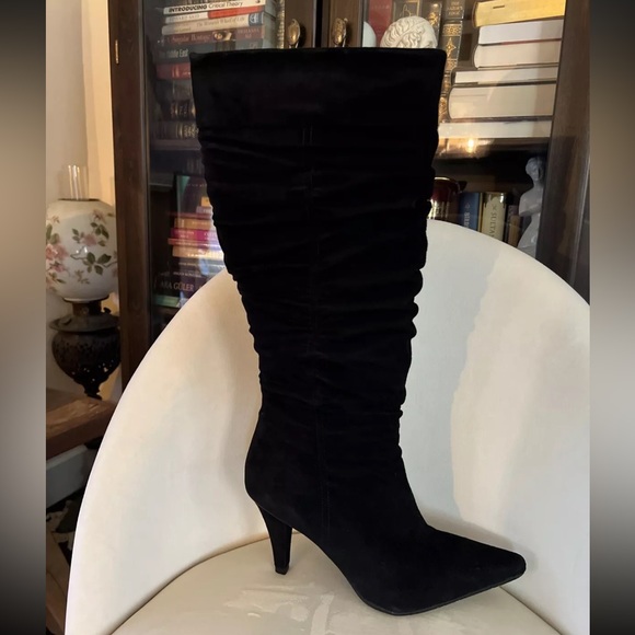 Kenneth Cole "GO OUT" Suede RIDING Boots, Color BLACK SIZE 10 MEDIUM - Picture 2 of 11